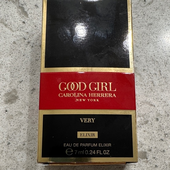 Carolina Herrera Good Girl Black and Gold Heel Perfume - Picture 5 of 6